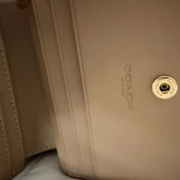 Coach Snap Wallet In Signature With Floral Print - Picture 5 of 11